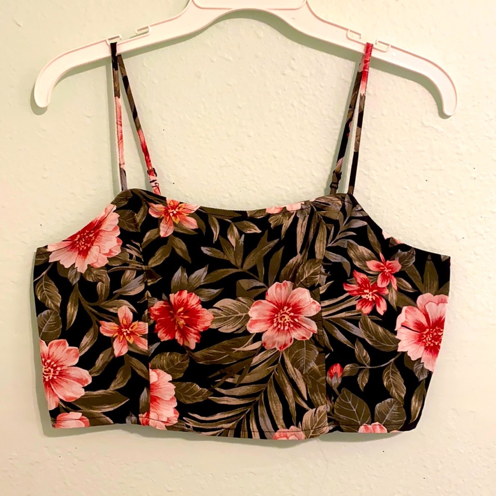 American eagle crop top
